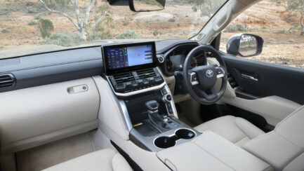 Toyota Land Cruiser – Image 3